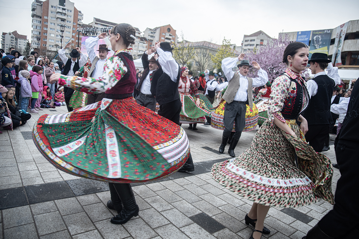 Az eső sem tudta megállítani a táncot